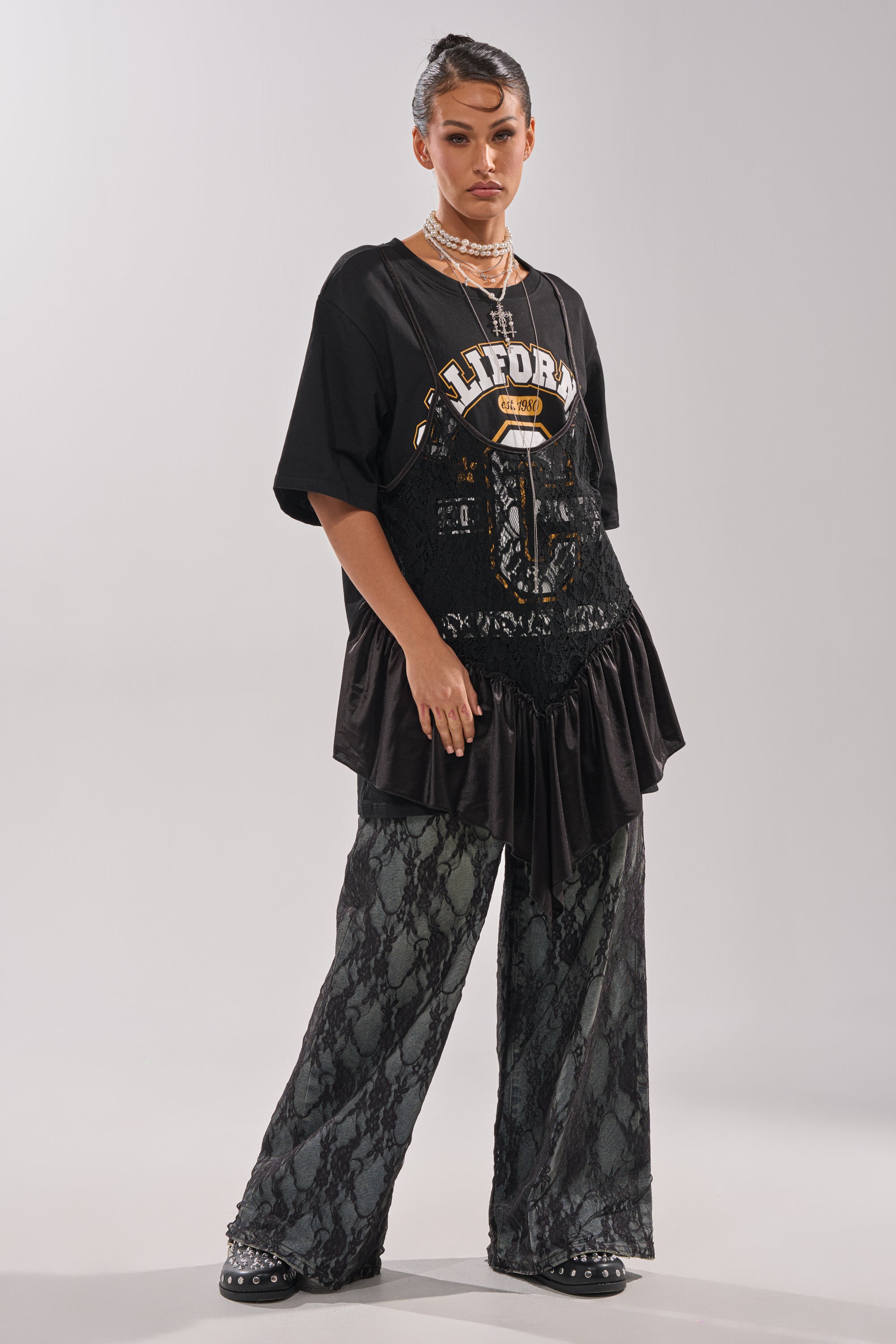 BEVERLY HILLS DIVA LACE OVERLAY TEE
