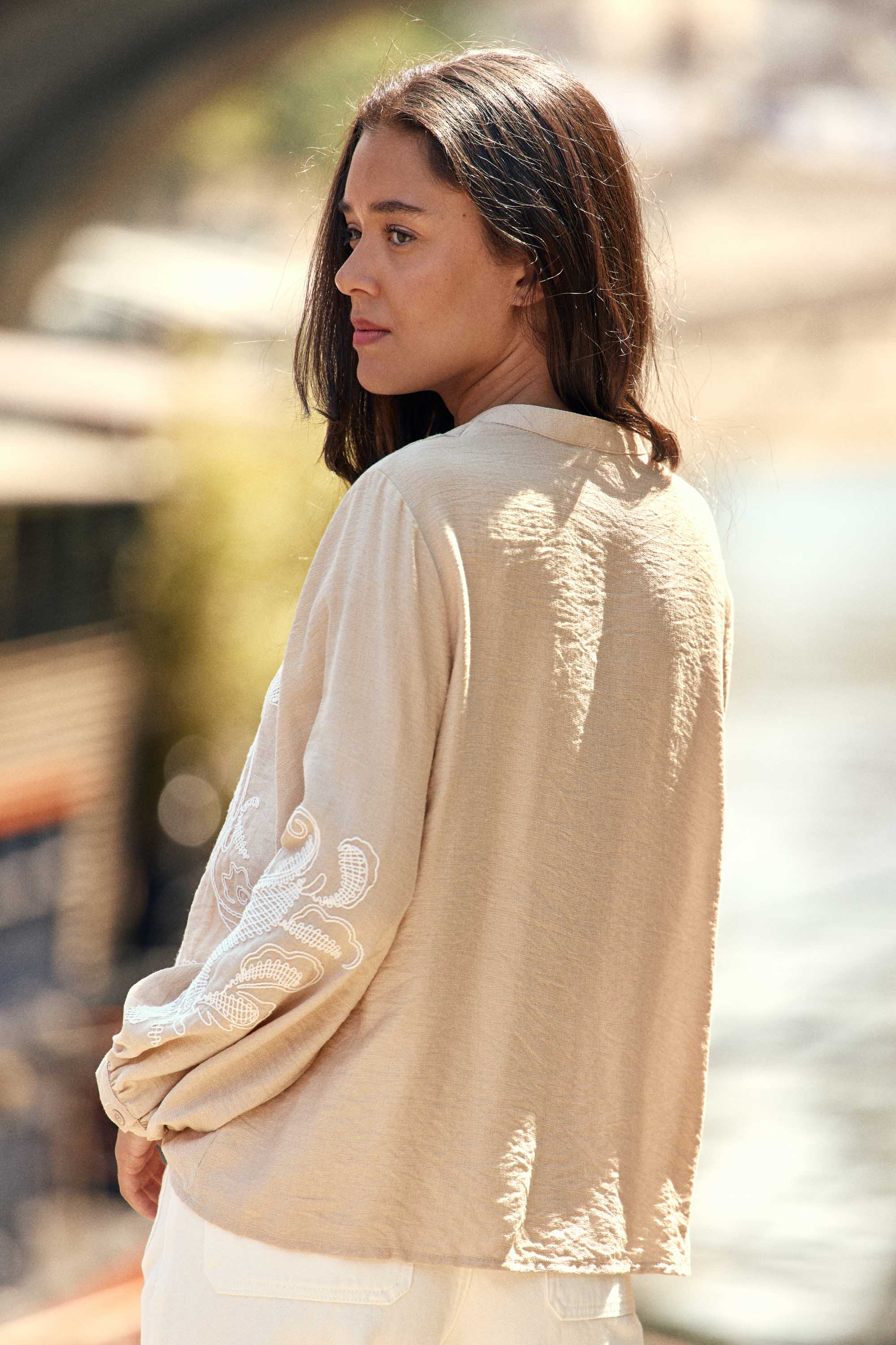 Beyta - Blouse brodée