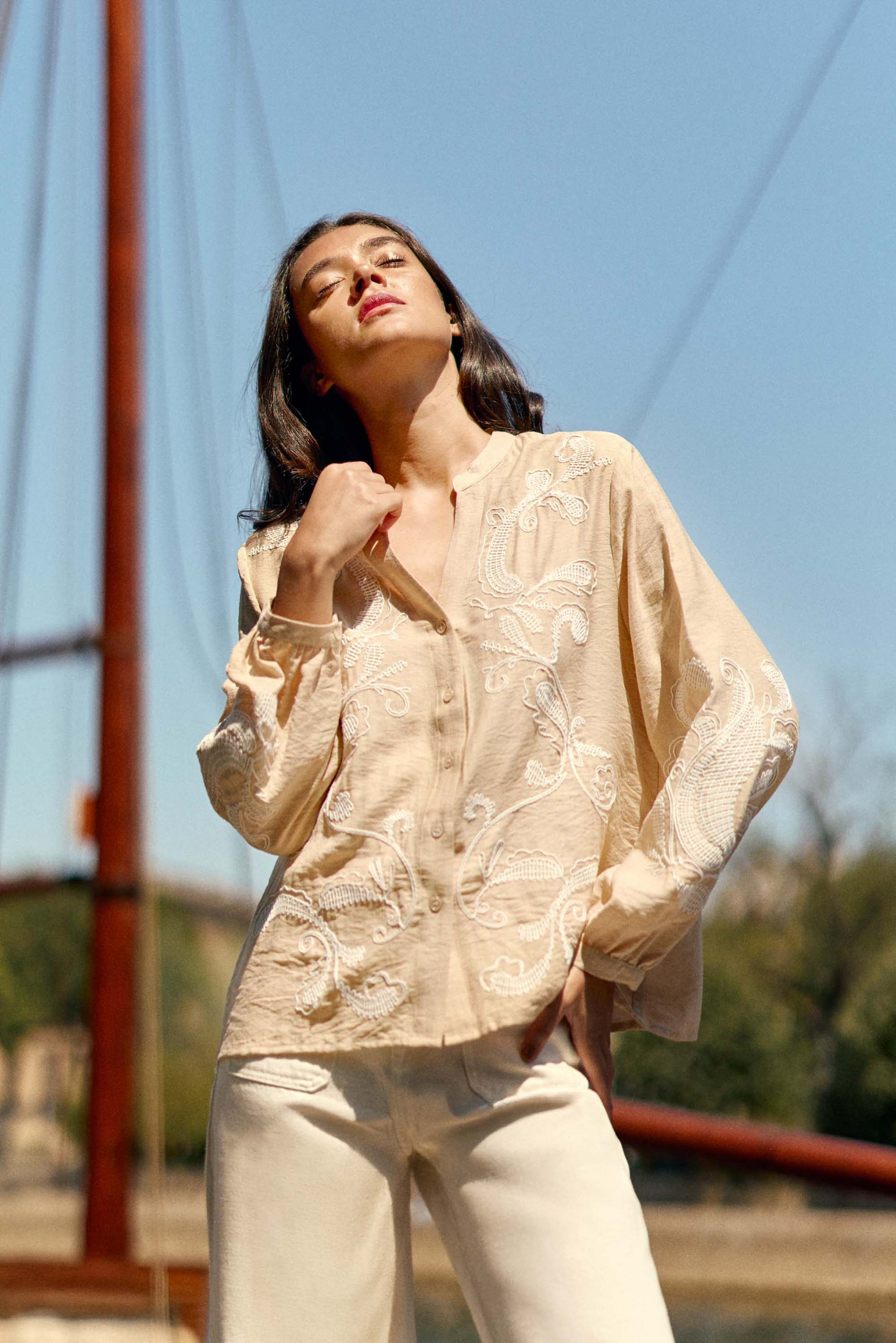Beyta - Blouse brodée