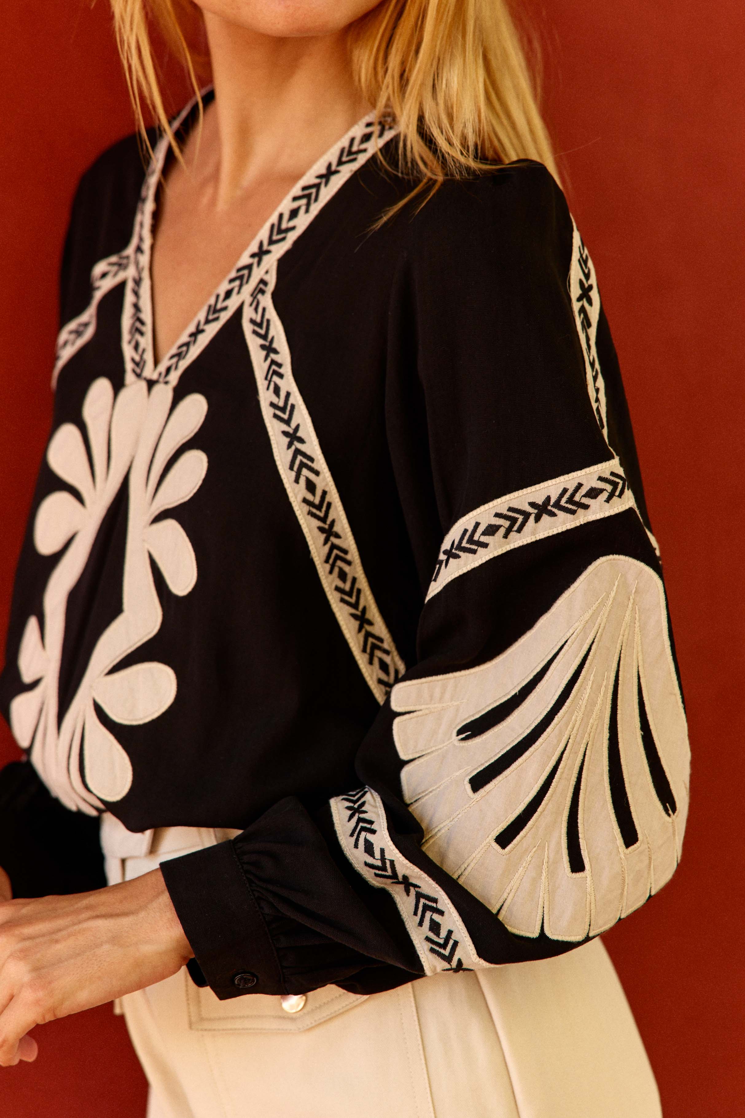 Brez - Blouse droite à broderies