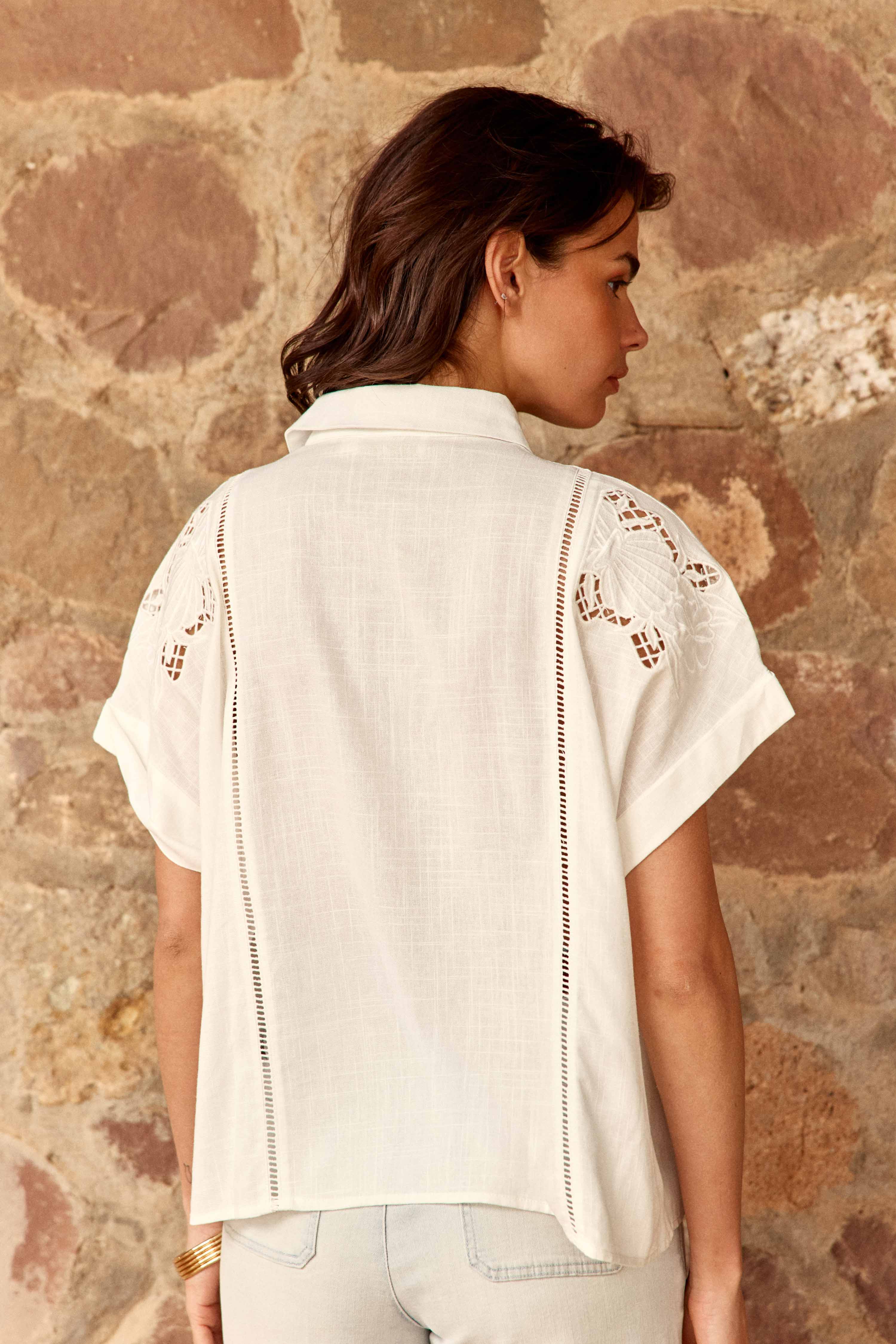 Cheryl - Chemisier à broderies ajourées