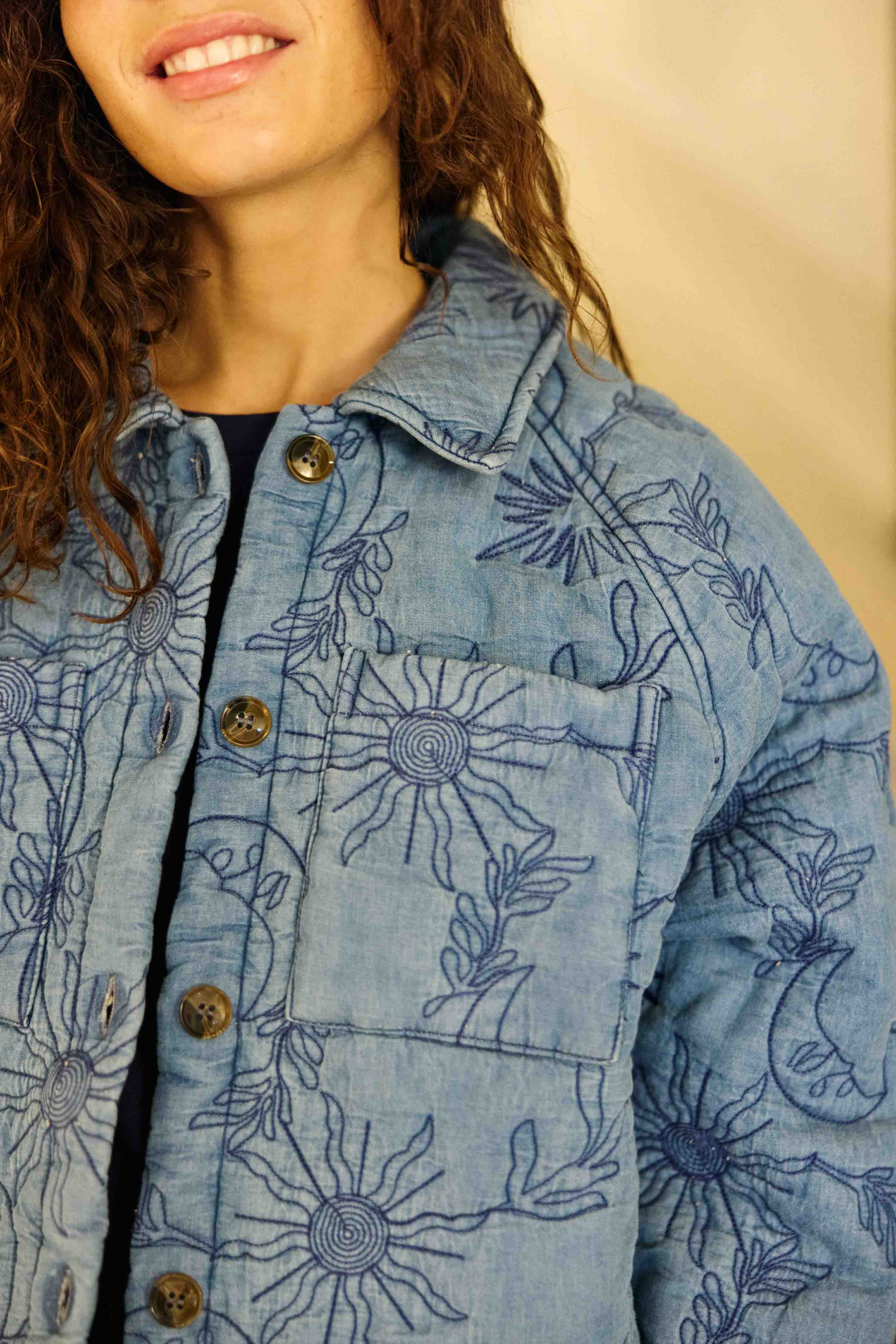 Vanda - Veste matelassée brodée